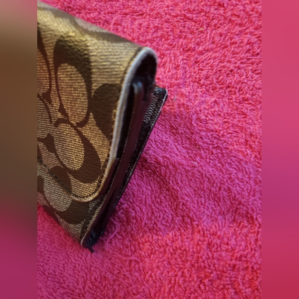 Coach Wallet - Picture 10 of 12